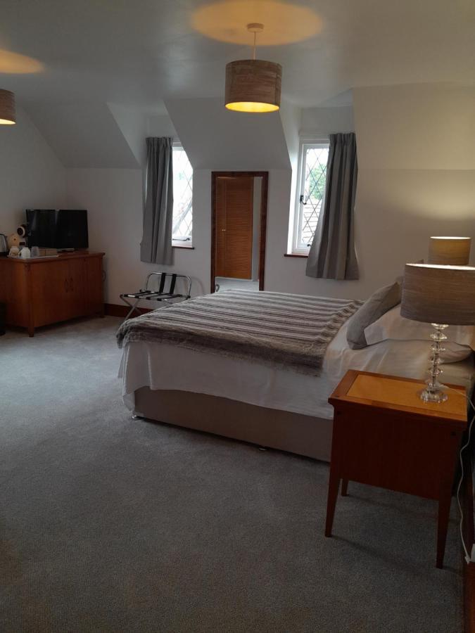 Sadlers Guest House Wokingham Kültér fotó