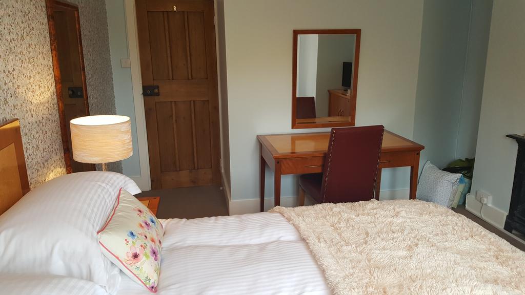 Sadlers Guest House Wokingham Kültér fotó